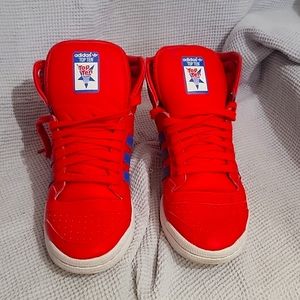 Adidas Hi tops M sz 6.5